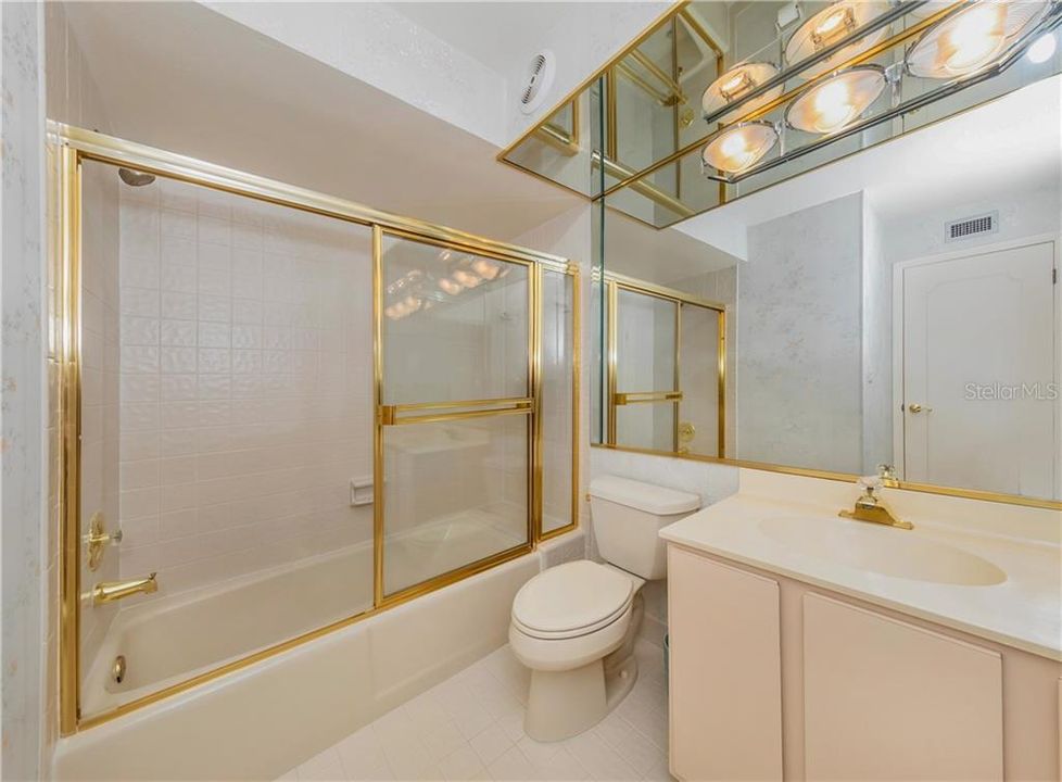 最近售出: $525,000 (2 贝兹, 2 浴室, 1498 平方英尺)