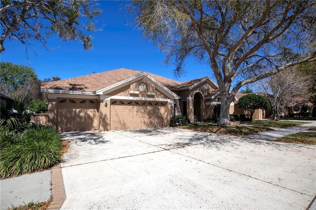 Recently Sold: $695,000 (4 beds, 3 baths, 3149 Square Feet)