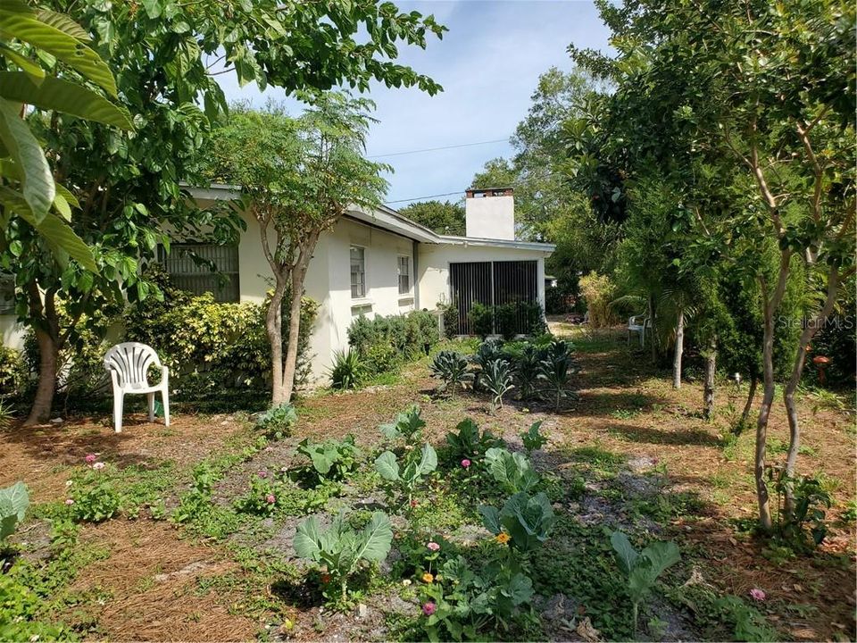 Recently Sold: $265,000 (3 beds, 1 baths, 1364 Square Feet)