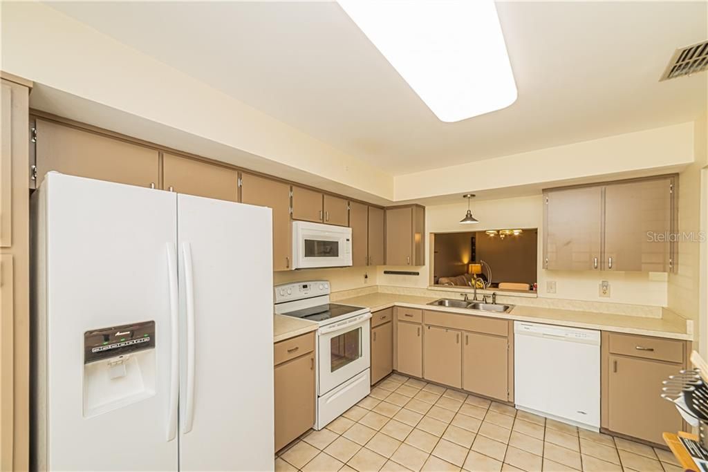 Recently Sold: $94,777 (2 beds, 2 baths, 1089 Square Feet)