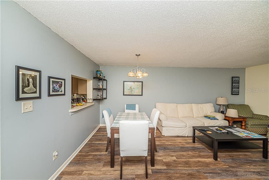 Recently Sold: $94,777 (2 beds, 2 baths, 1089 Square Feet)