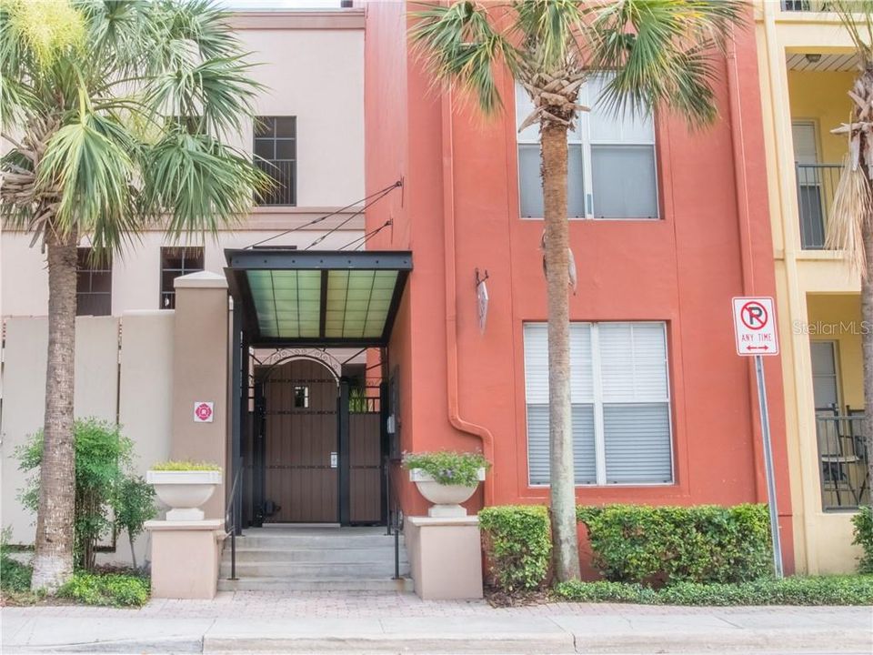Recently Sold: $312,500 (2 beds, 2 baths, 1206 Square Feet)