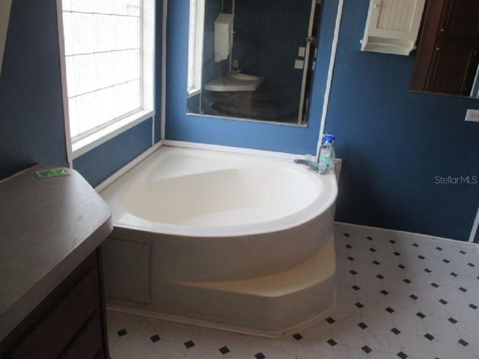 Недавно продано: $125,000 (3 спален, 2 ванн, 1890 Квадратных фут)