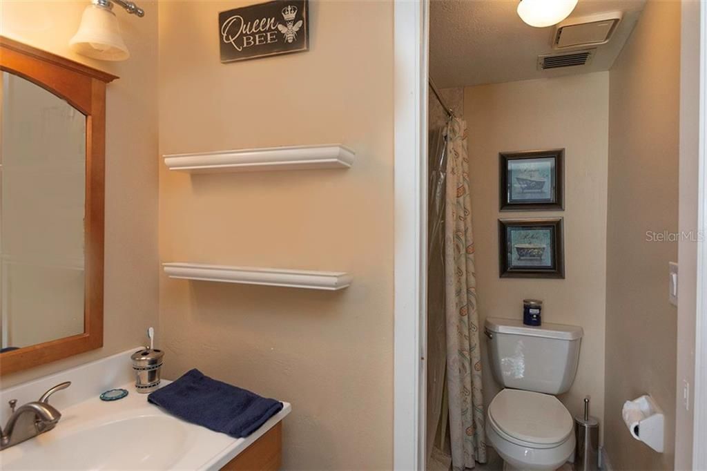 最近售出: $135,000 (2 贝兹, 2 浴室, 1246 平方英尺)
