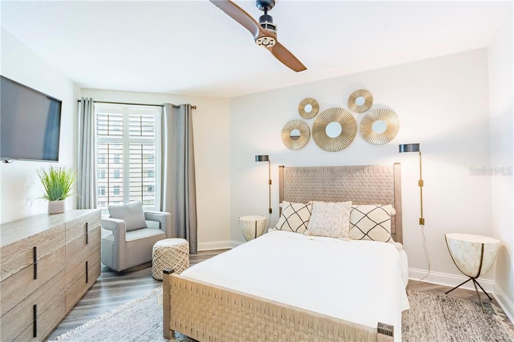 Recently Sold: $1,720,000 (3 beds, 2 baths, 2000 Square Feet)