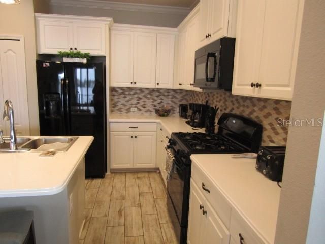 Recently Sold: $349,500 (2 beds, 2 baths, 1524 Square Feet)