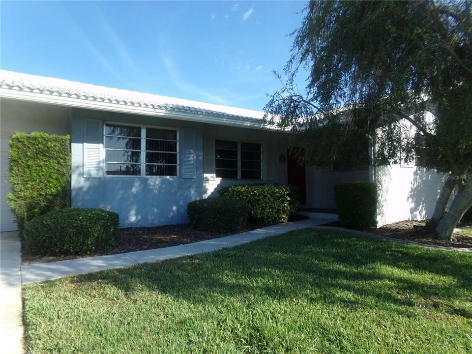 Recently Sold: $395,000 (2 beds, 2 baths, 1336 Square Feet)