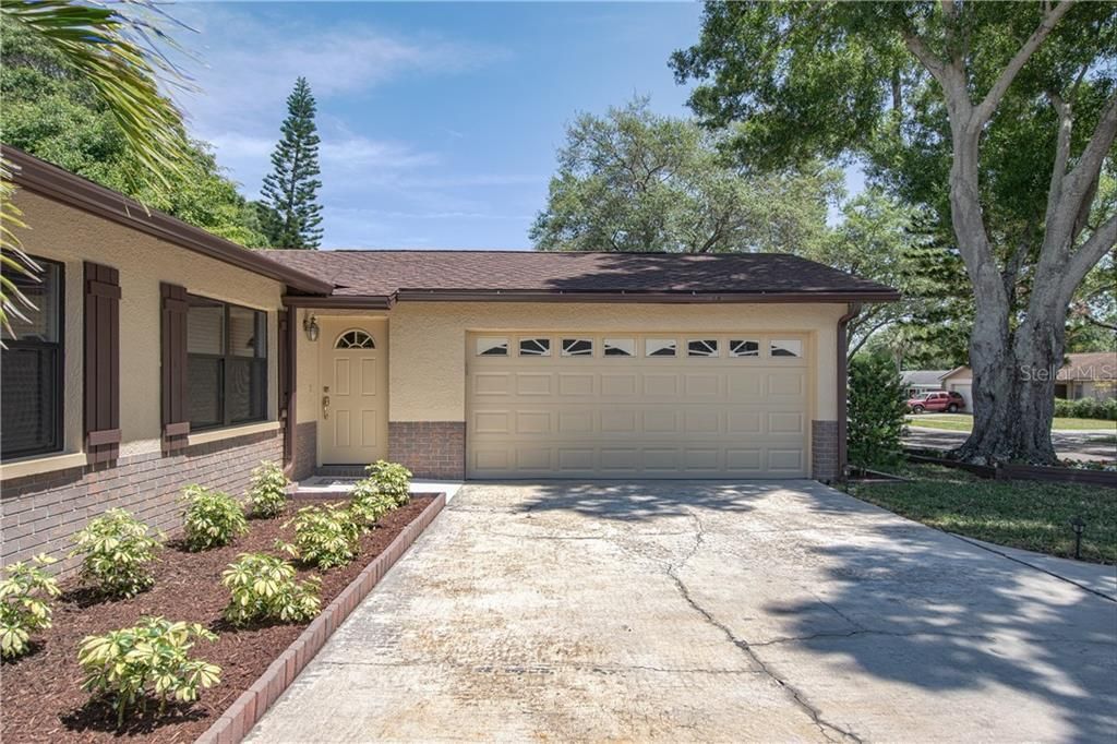 Recently Sold: $335,000 (3 beds, 2 baths, 1161 Square Feet)