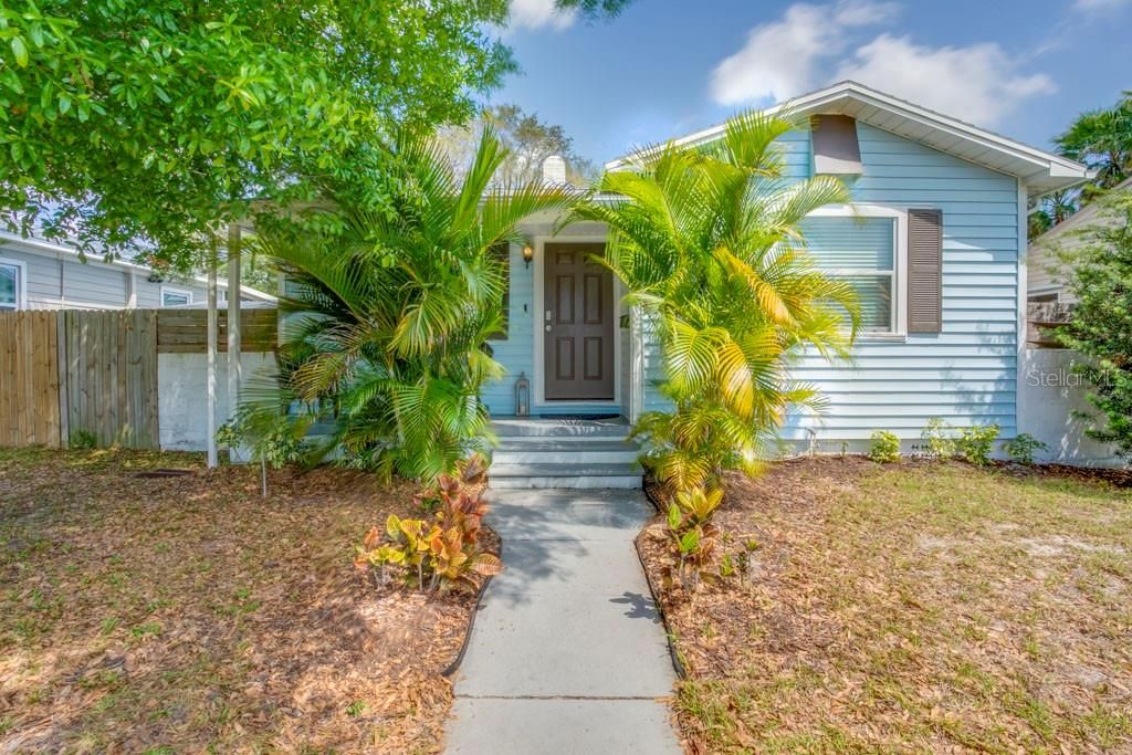Recently Sold: $319,900 (3 beds, 2 baths, 1150 Square Feet)