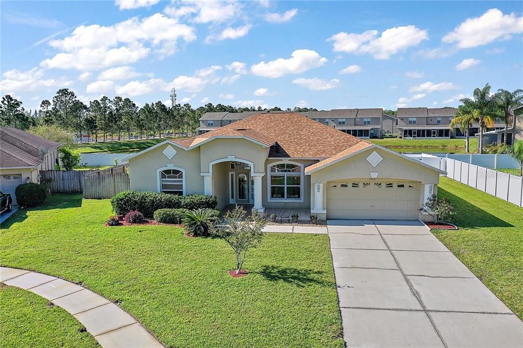 3902 Grand Forks Drive, Land O Lakes, FL - 4 Bedroom/3 Bath Pool Home with 2470 SF of living space and ample room for family and friends!
