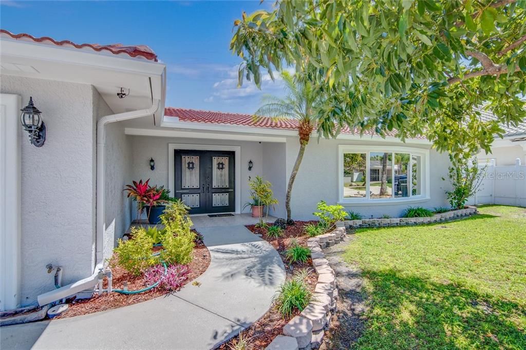 Recently Sold: $799,000 (4 beds, 3 baths, 2360 Square Feet)