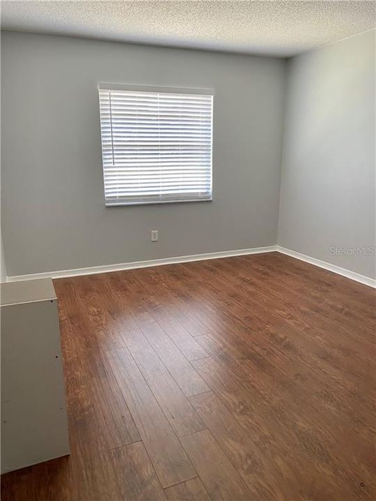 Recently Rented: $1,295 (2 beds, 2 baths, 984 Square Feet)
