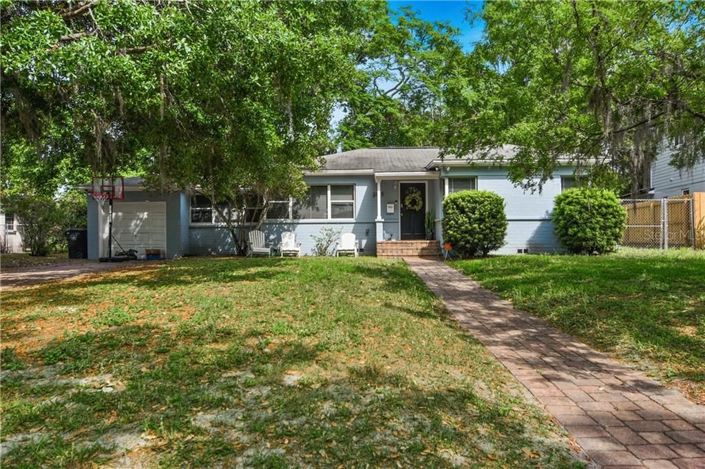 Recently Sold: $339,900 (2 beds, 1 baths, 1140 Square Feet)