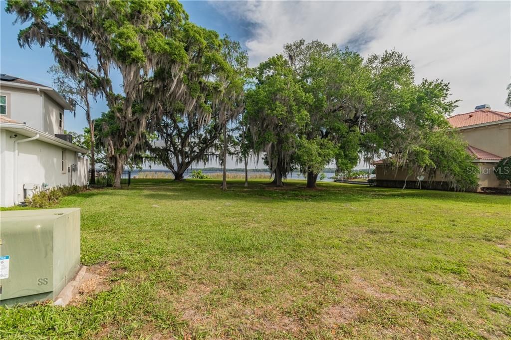 Recently Sold: $350,000 (0.43 acres)