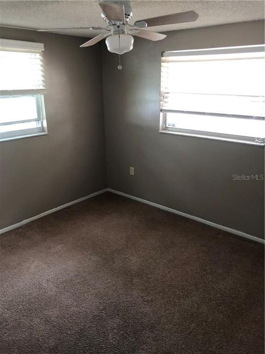 Recently Rented: $1,000 (2 beds, 1 baths, 975 Square Feet)