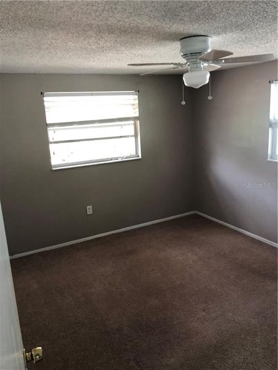 Recently Rented: $1,000 (2 beds, 1 baths, 975 Square Feet)