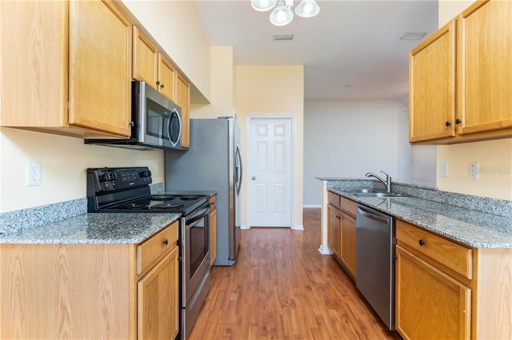 Recently Sold: $195,000 (2 beds, 2 baths, 1290 Square Feet)