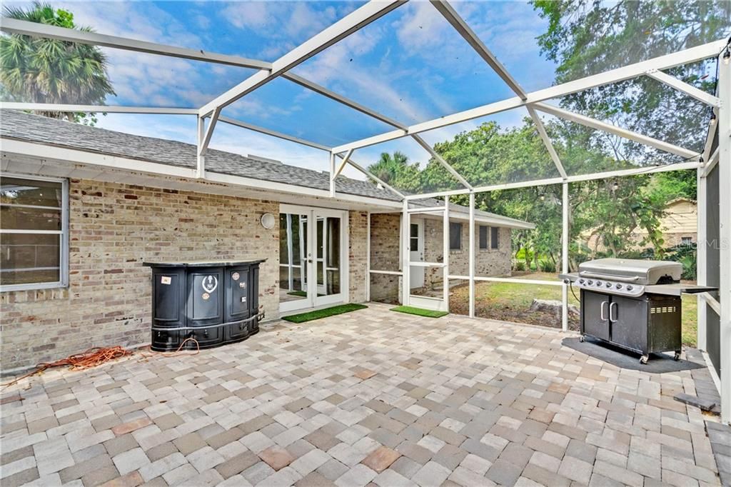 Enjoy Florida's weather on this large, inviting patio