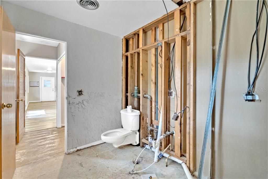 Master bathroom ready for its makeover