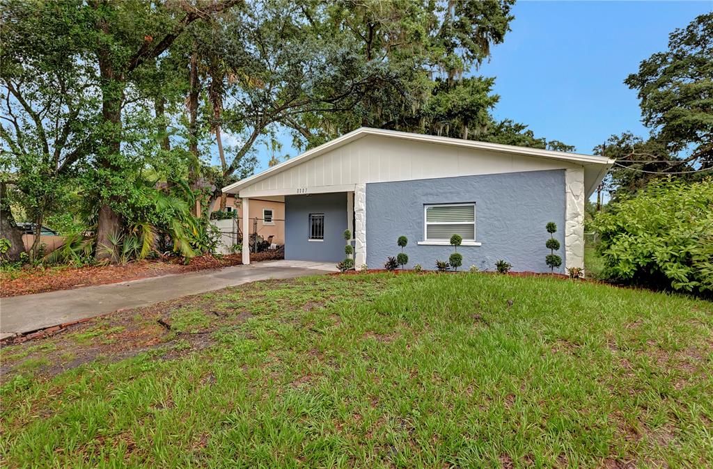 Recently Sold: $306,999 (3 beds, 2 baths, 1242 Square Feet)