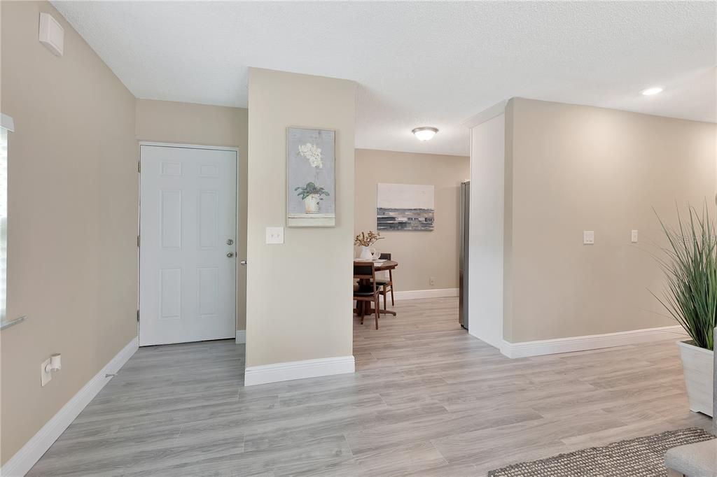 Recently Sold: $306,999 (3 beds, 2 baths, 1242 Square Feet)