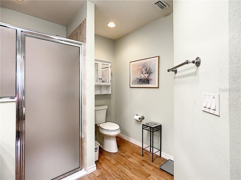 最近售出: $269,000 (2 贝兹, 2 浴室, 1210 平方英尺)