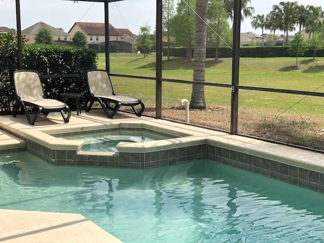 Recently Sold: $390,000 (5 beds, 3 baths, 2739 Square Feet)