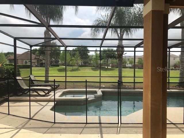 Recently Sold: $390,000 (5 beds, 3 baths, 2739 Square Feet)