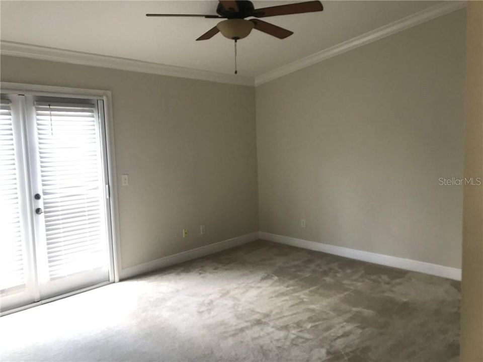 Recently Rented: $2,700 (3 beds, 2 baths, 1990 Square Feet)