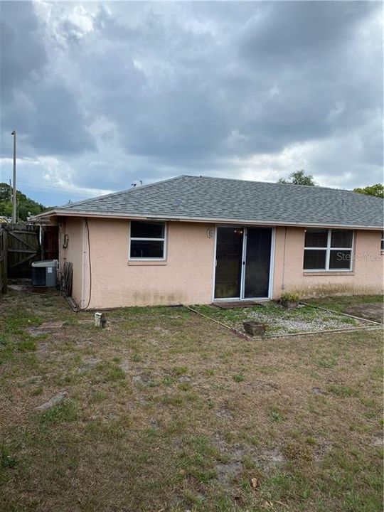 Recently Sold: $177,900 (2 beds, 2 baths, 1129 Square Feet)