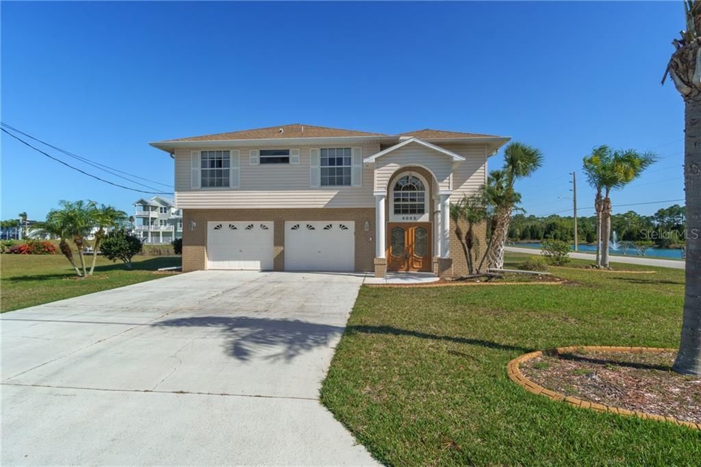 Recently Sold: $369,900 (3 beds, 2 baths, 1668 Square Feet)