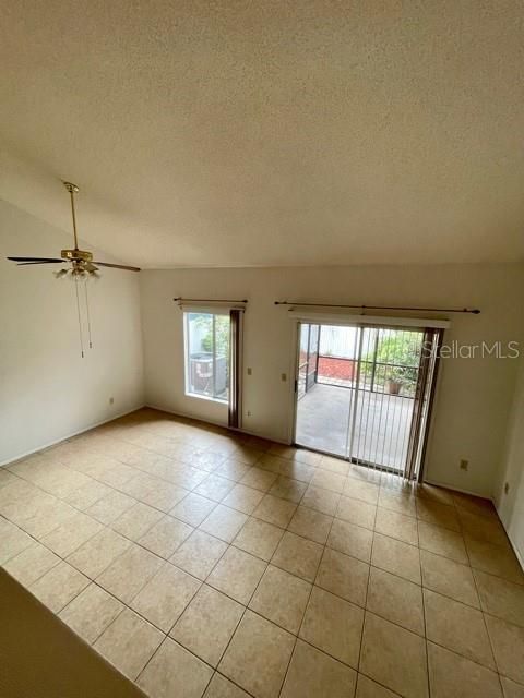 Recently Rented: $1,500 (3 beds, 2 baths, 1196 Square Feet)