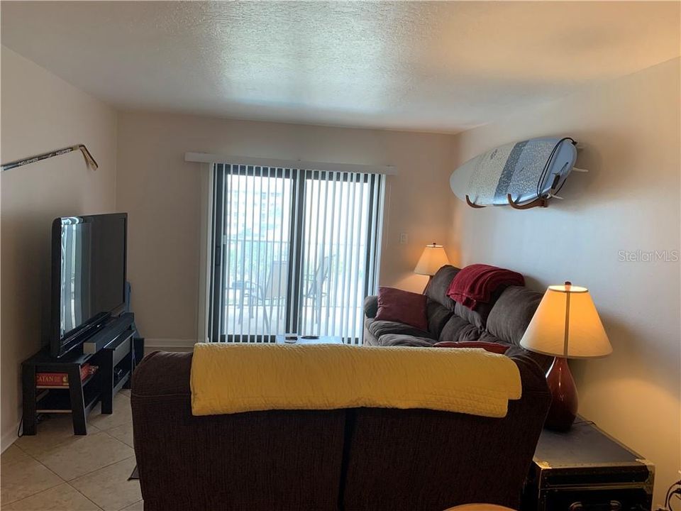 Recently Rented: $1,800 (2 beds, 2 baths, 1101 Square Feet)