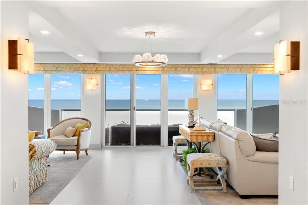 Recently Sold: $2,825,000 (3 beds, 3 baths, 3150 Square Feet)