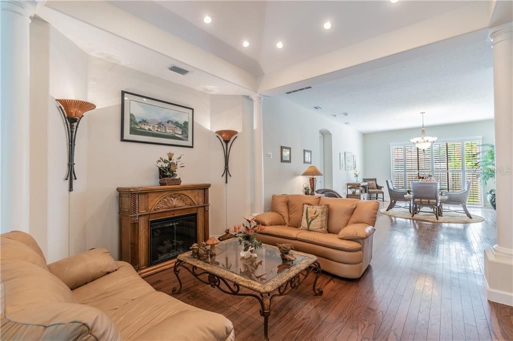 Recently Sold: $649,000 (3 beds, 2 baths, 2116 Square Feet)