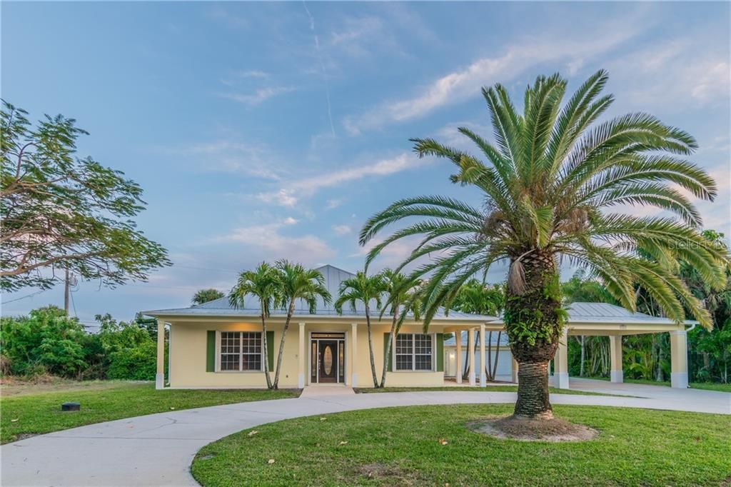 Recently Sold: $649,000 (3 beds, 2 baths, 2116 Square Feet)