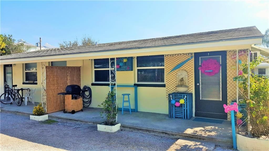 Duplex Unit 2B for Lease - Spacious One Bedroom/One Bath