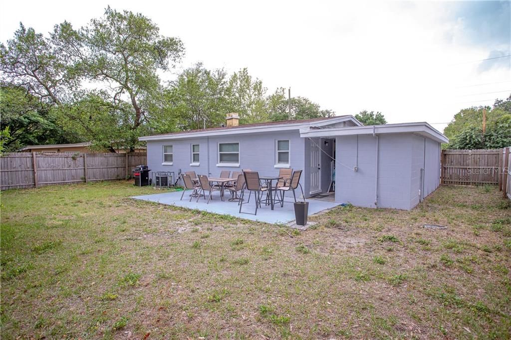Recently Sold: $195,000 (3 beds, 1 baths, 816 Square Feet)