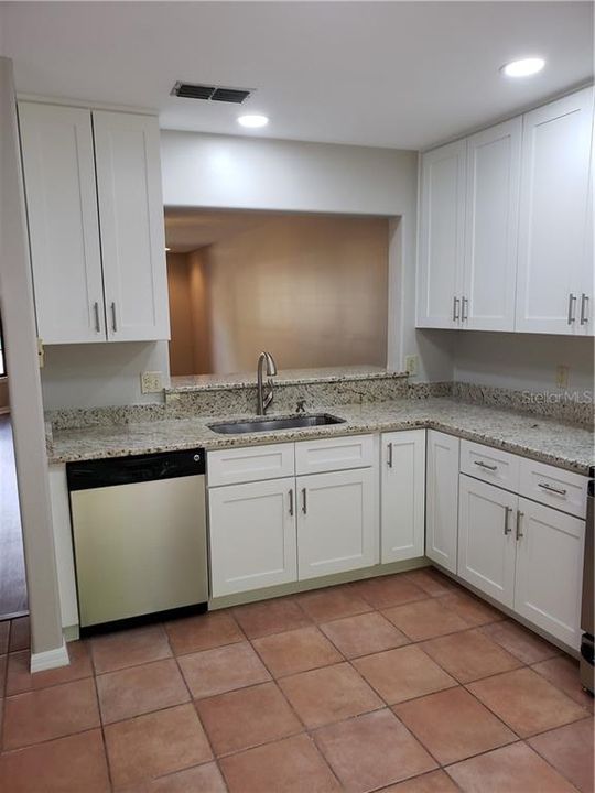 Recently Sold: $163,000 (2 beds, 2 baths, 1185 Square Feet)