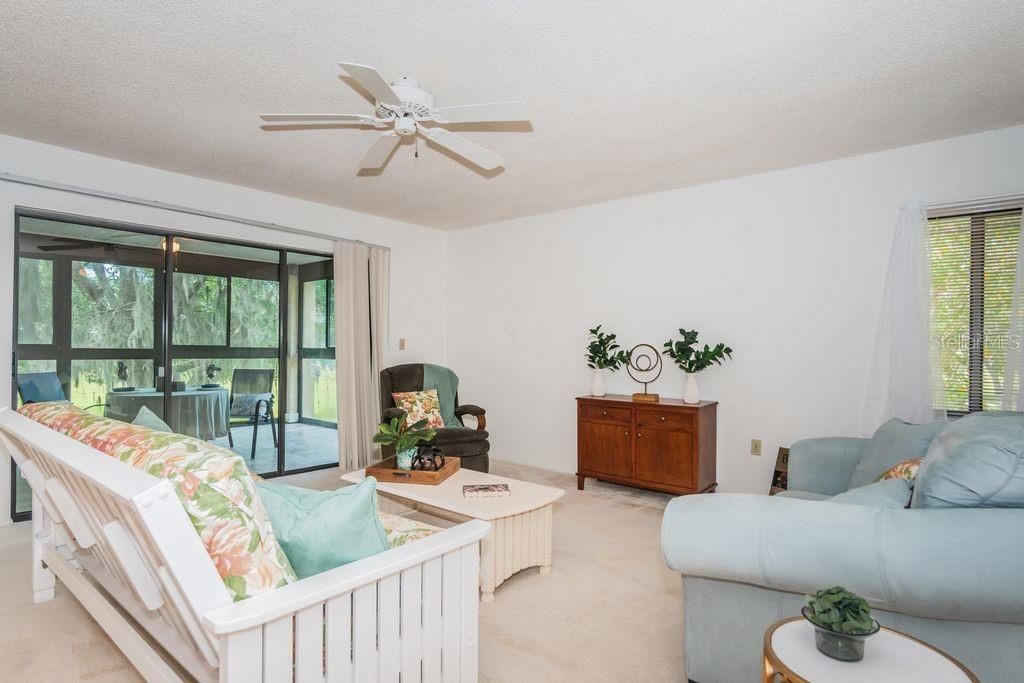 Recently Sold: $135,000 (2 beds, 1 baths, 1280 Square Feet)