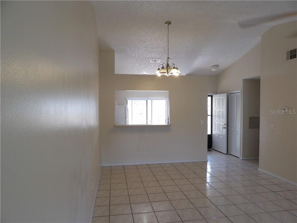 Recently Rented: $1,195 (2 beds, 2 baths, 954 Square Feet)