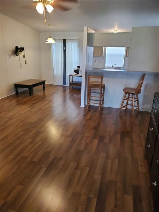 Recently Sold: $127,000 (3 beds, 2 baths, 1134 Square Feet)