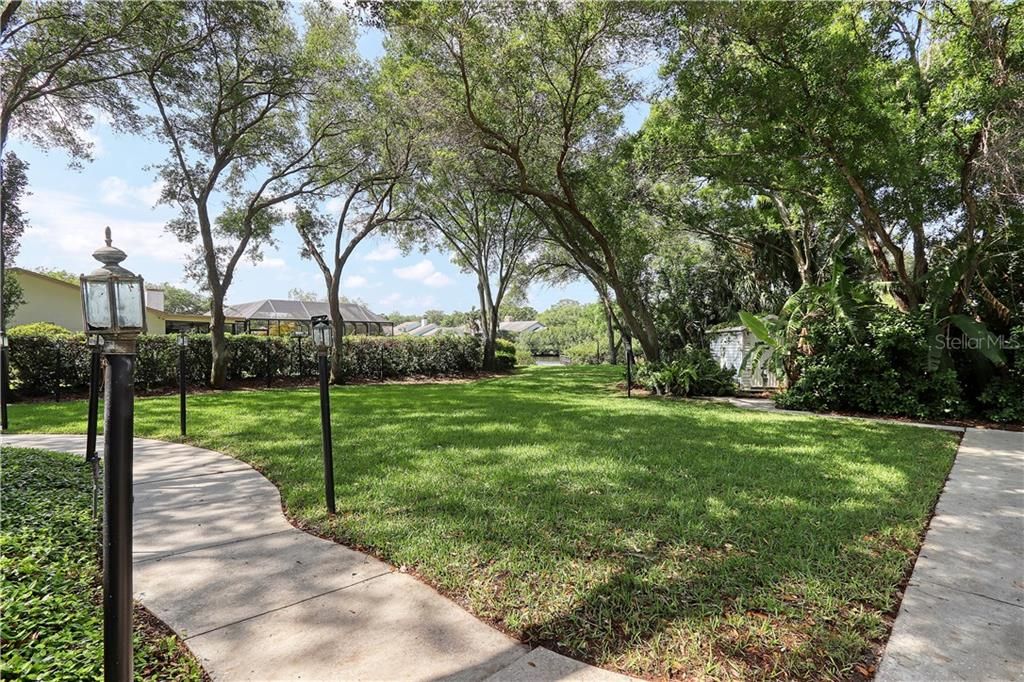 Recently Sold: $1,300,000 (4 beds, 4 baths, 6582 Square Feet)