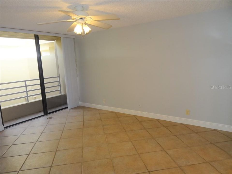 Recently Rented: $2,000 (1 beds, 1 baths, 1085 Square Feet)