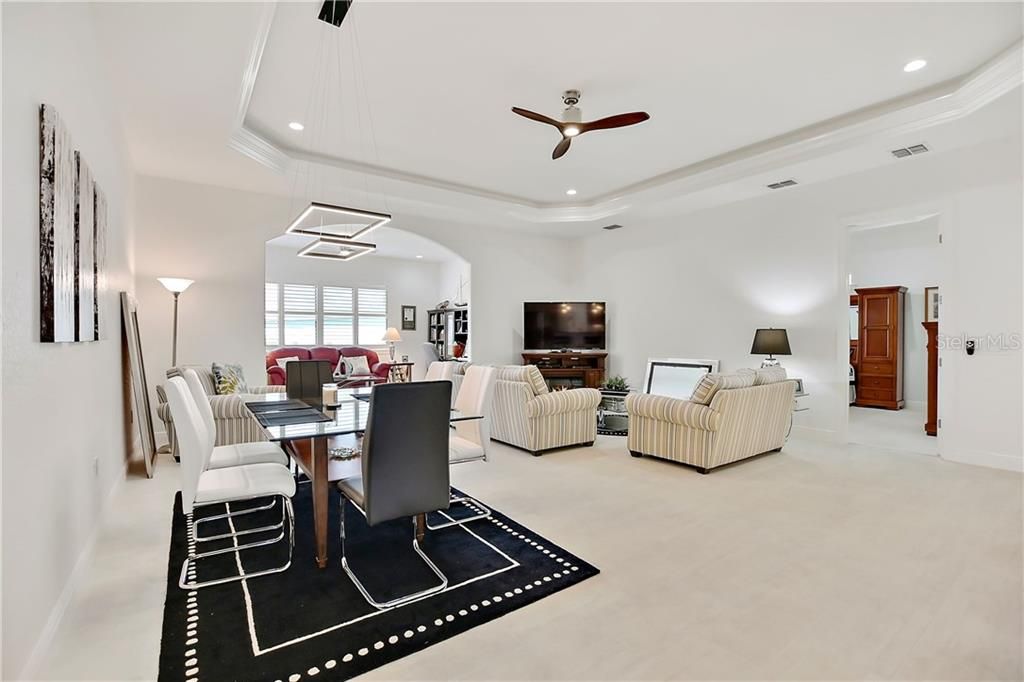 Recently Sold: $495,000 (2 beds, 2 baths, 1912 Square Feet)