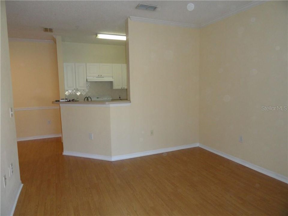 Recently Rented: $925 (1 beds, 1 baths, 732 Square Feet)
