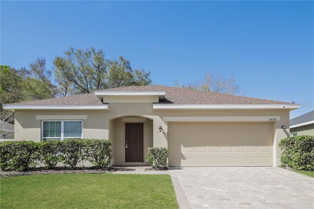 Recently Rented: $1,825 (4 beds, 2 baths, 1932 Square Feet)