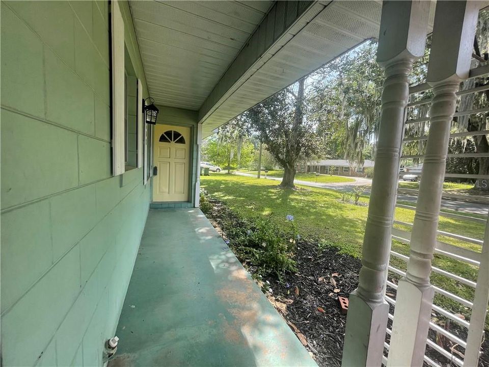 Front patio and exterior front entry