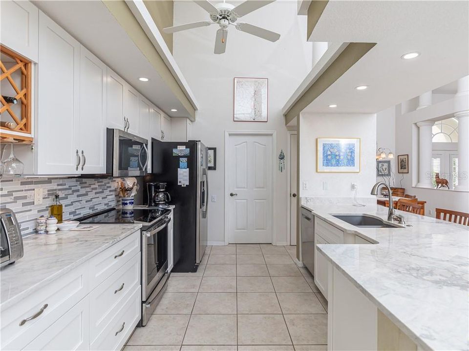 Recently Sold: $739,000 (3 beds, 2 baths, 2155 Square Feet)