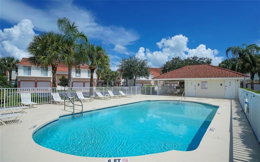 Recently Sold: $218,000 (2 beds, 2 baths, 1352 Square Feet)